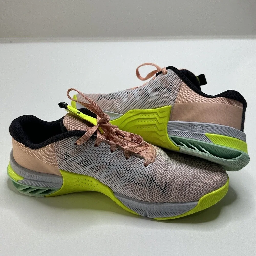 Nike Women's Size 9 Metcon 8 Arctic Orange‎ Volt DO9327-800 Training Shoes
